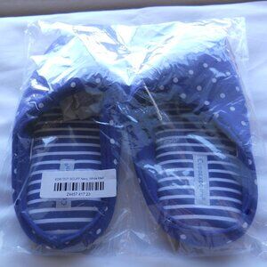 Cuddledown Edie Dot Scuff Slippers - M - NEW in package